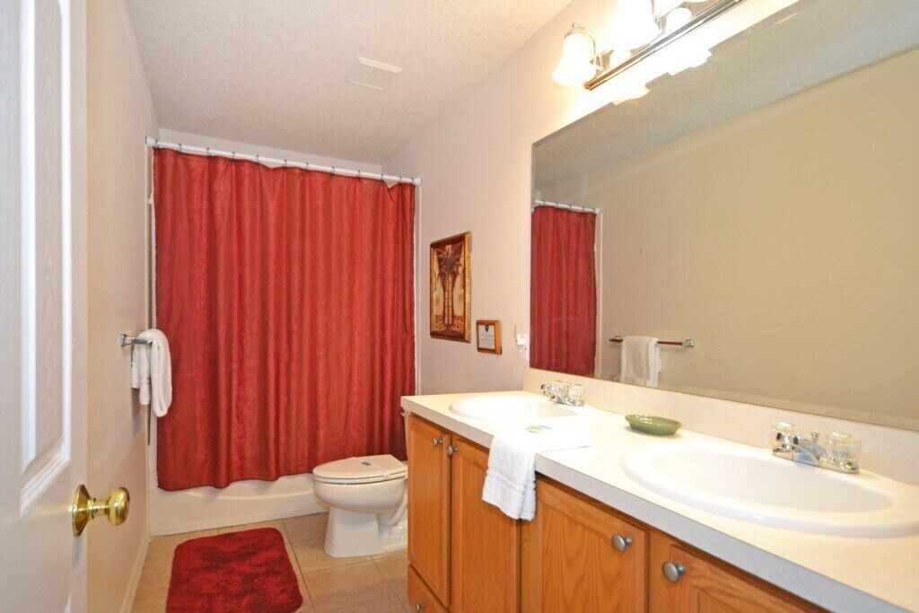 Photo of Bathroom in Windwood Bay