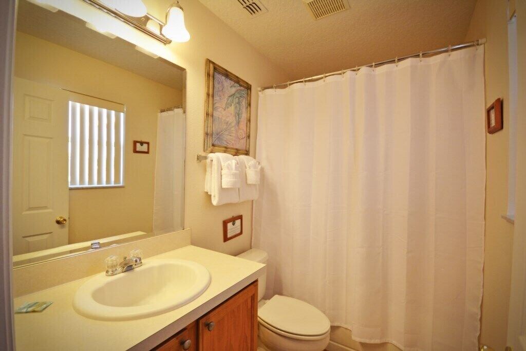 Photo of Bathroom in Windwood Bay