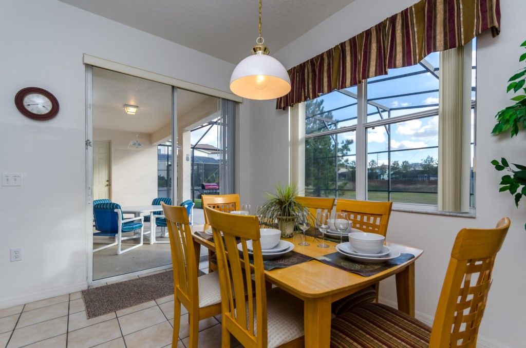 Photo of Livingroom in Windwood Bay
