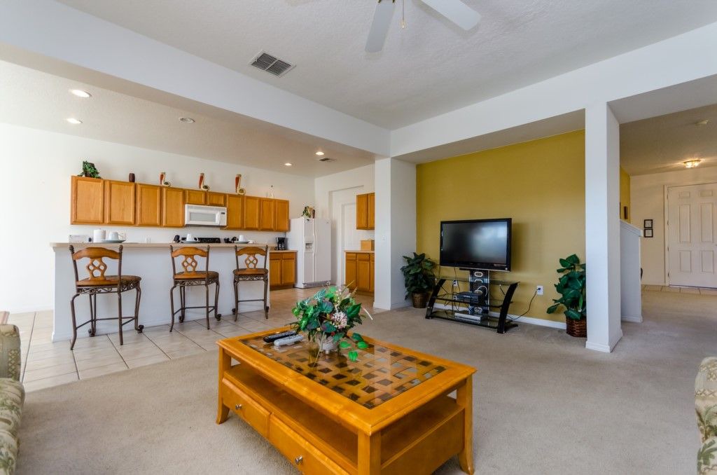 Photo of Livingroom in Windwood Bay