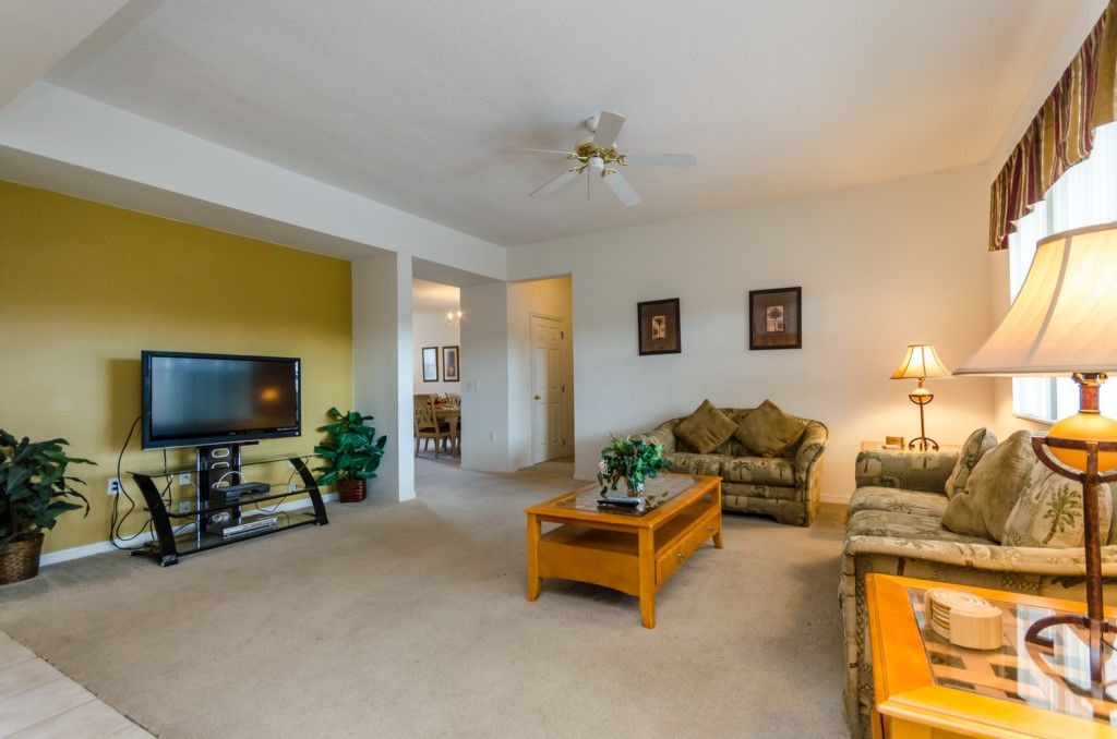 Photo of Livingroom in Windwood Bay
