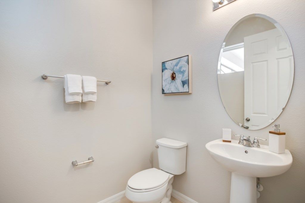 Photo of Bathroom in Bay Lake