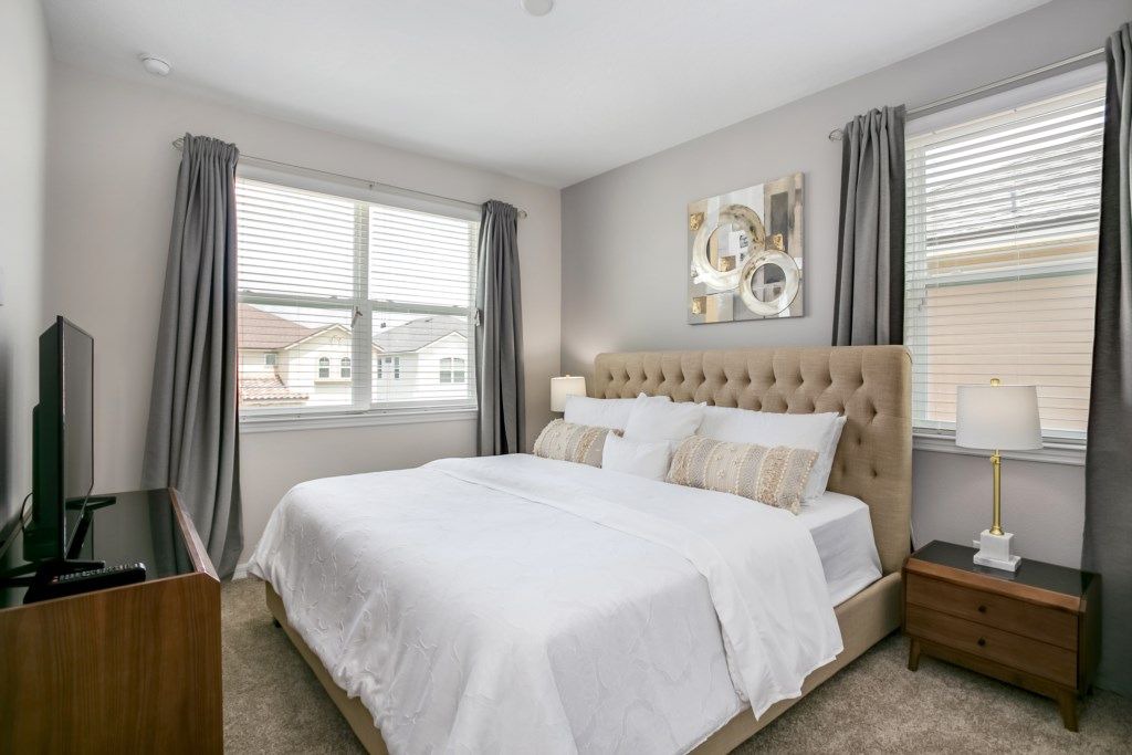 Photo of Bedroom in Bay Lake