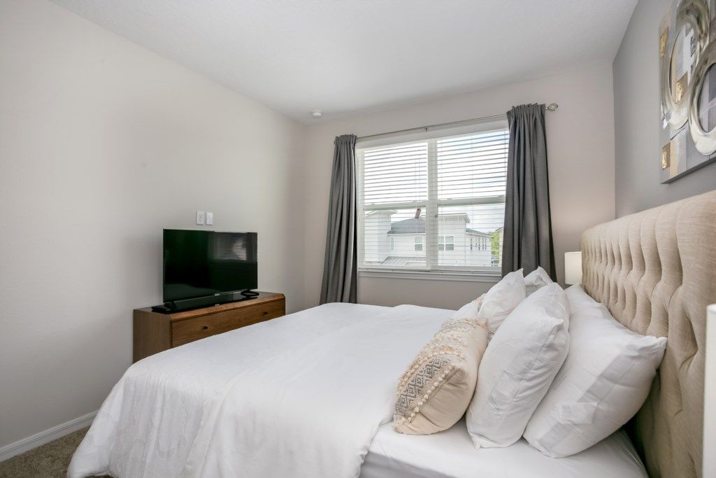Photo of Bedroom in Bay Lake