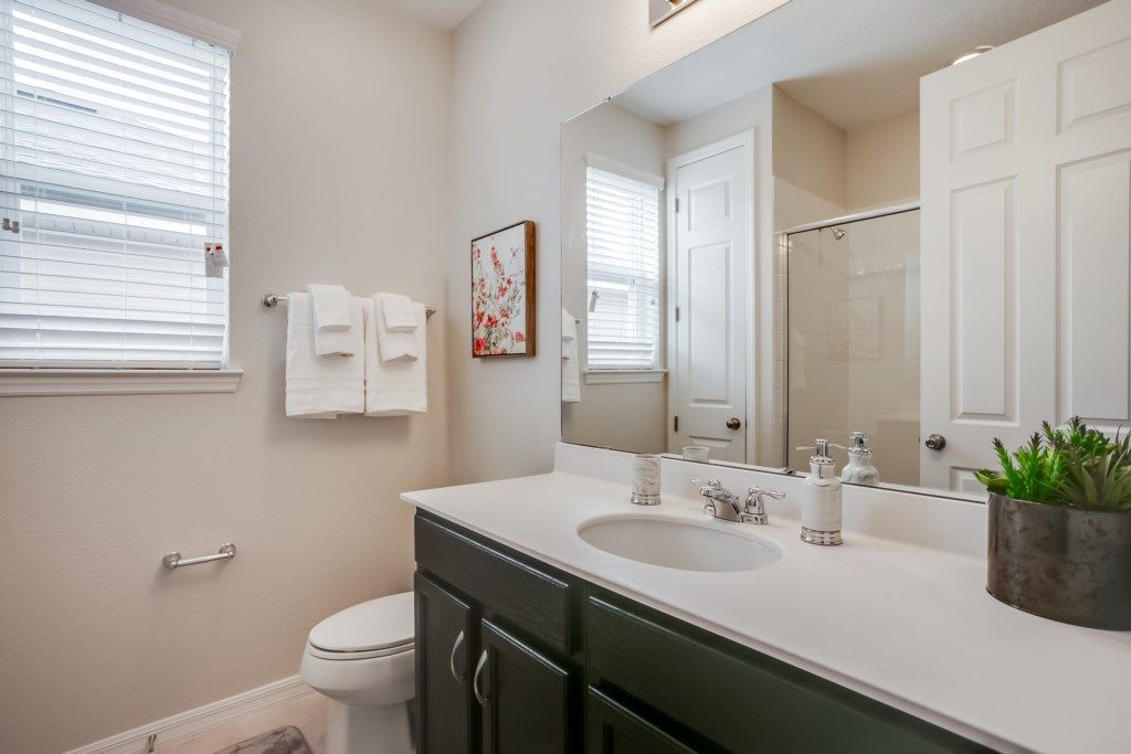 Photo of Bathroom in Bay Lake