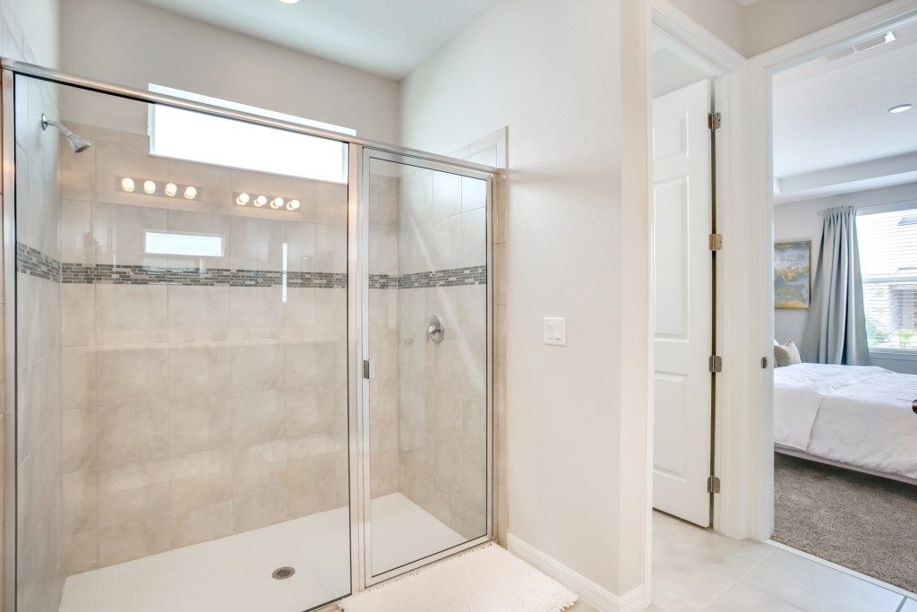 Photo of Bathroom in Bay Lake
