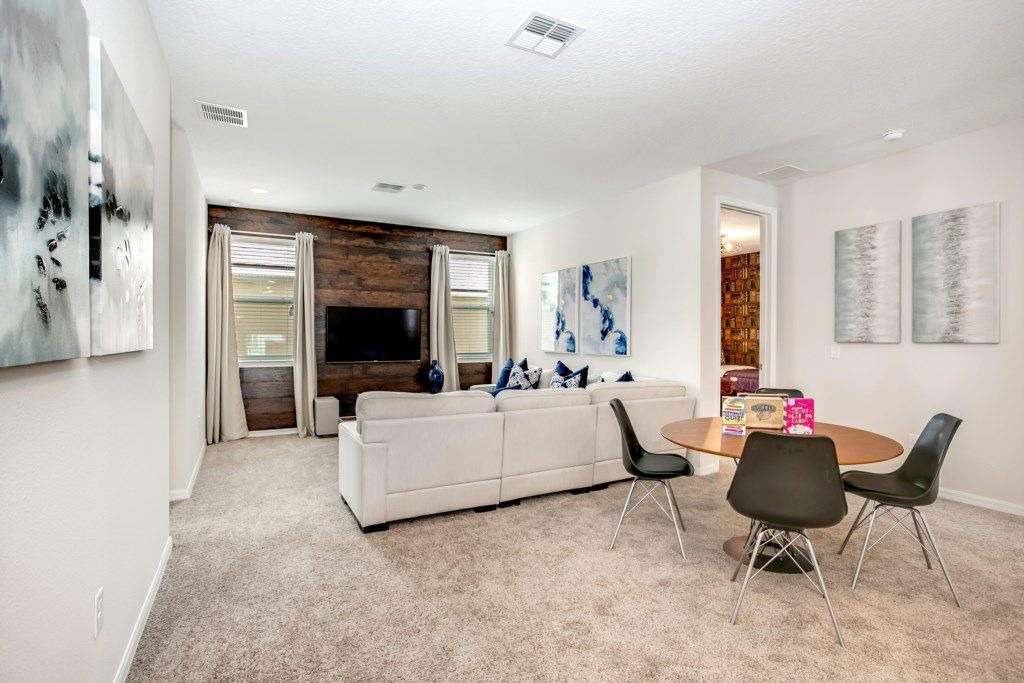 Photo of Livingroom in Bay Lake