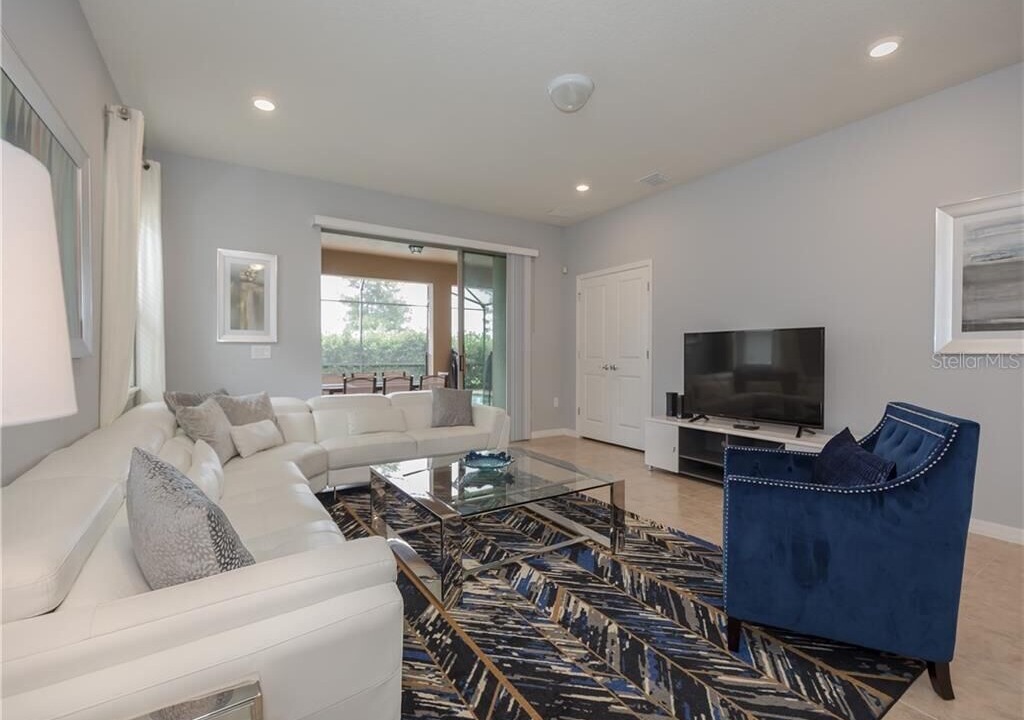 Photo of Livingroom in Loughman