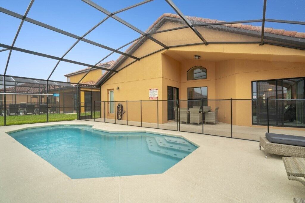 Photo of Outdoor in Davenport