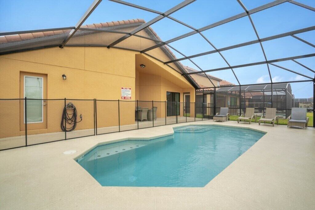 Photo of Outdoor in Davenport