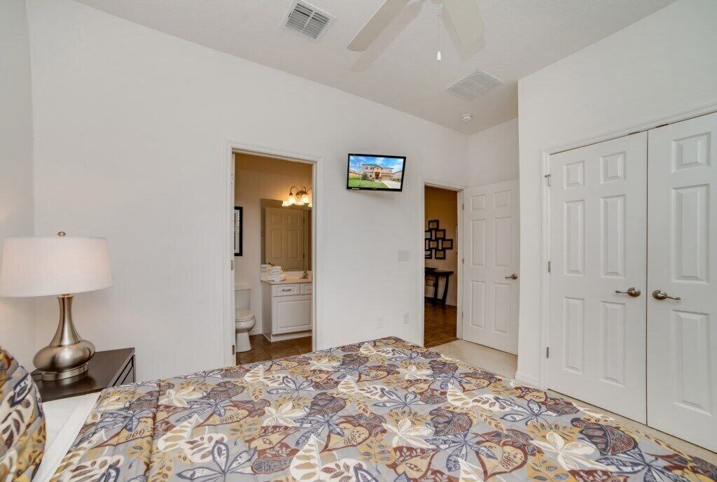Photo of Bedroom in Davenport