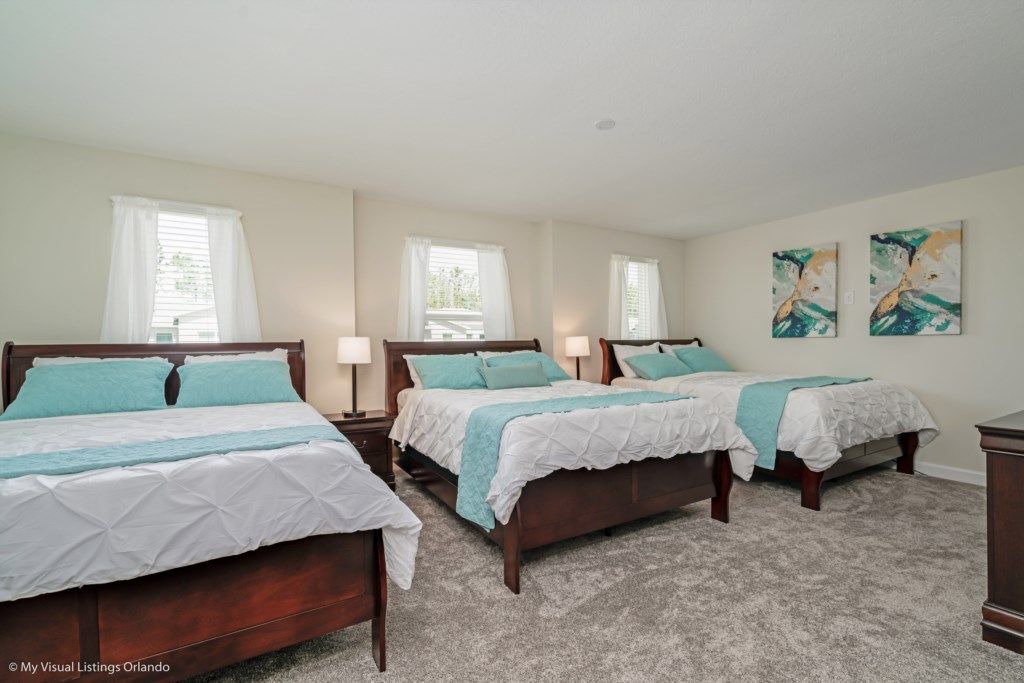 Photo of Bedroom in Bay Lake