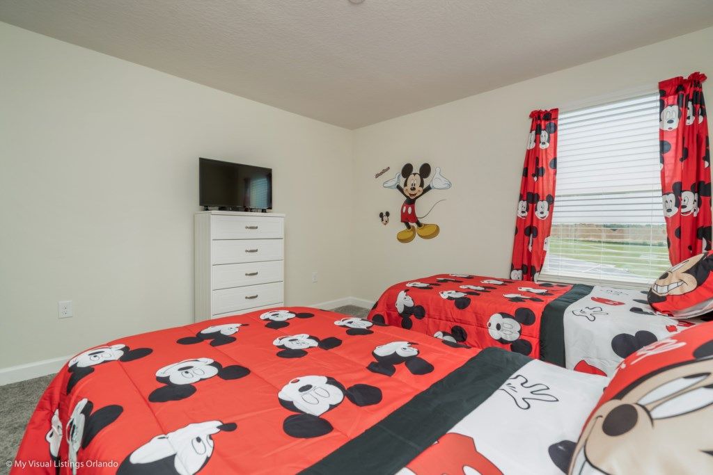 Photo of Bedroom in Bay Lake