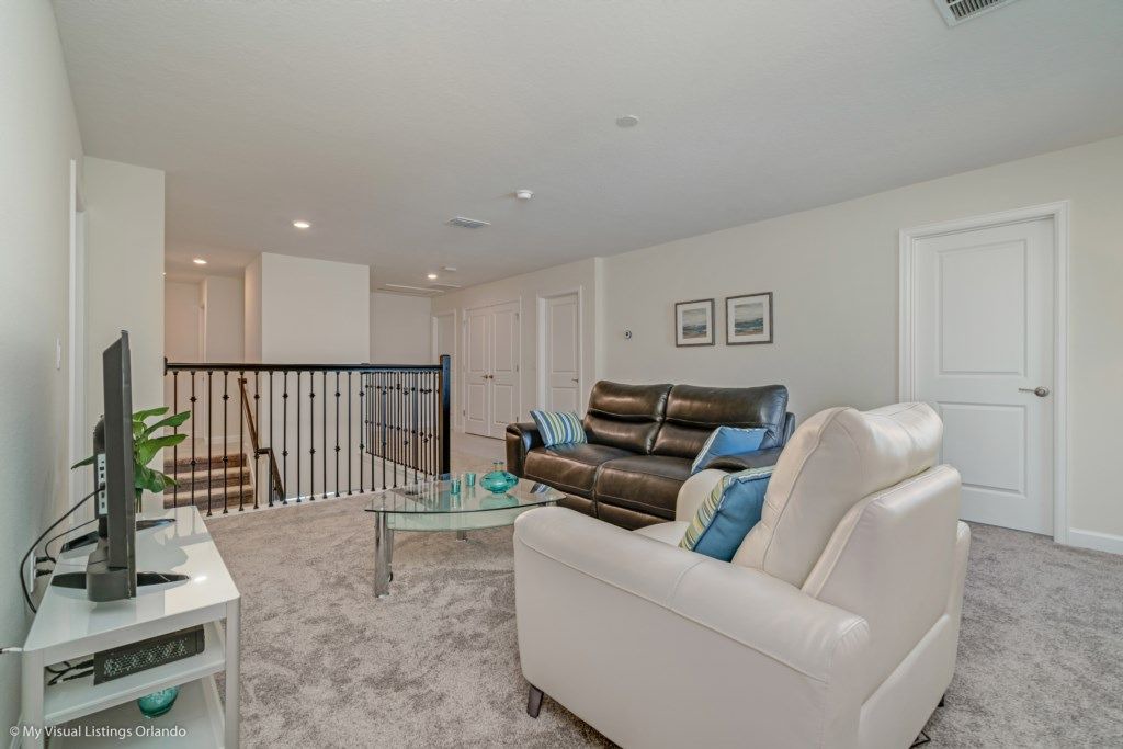 Photo of Livingroom in Bay Lake