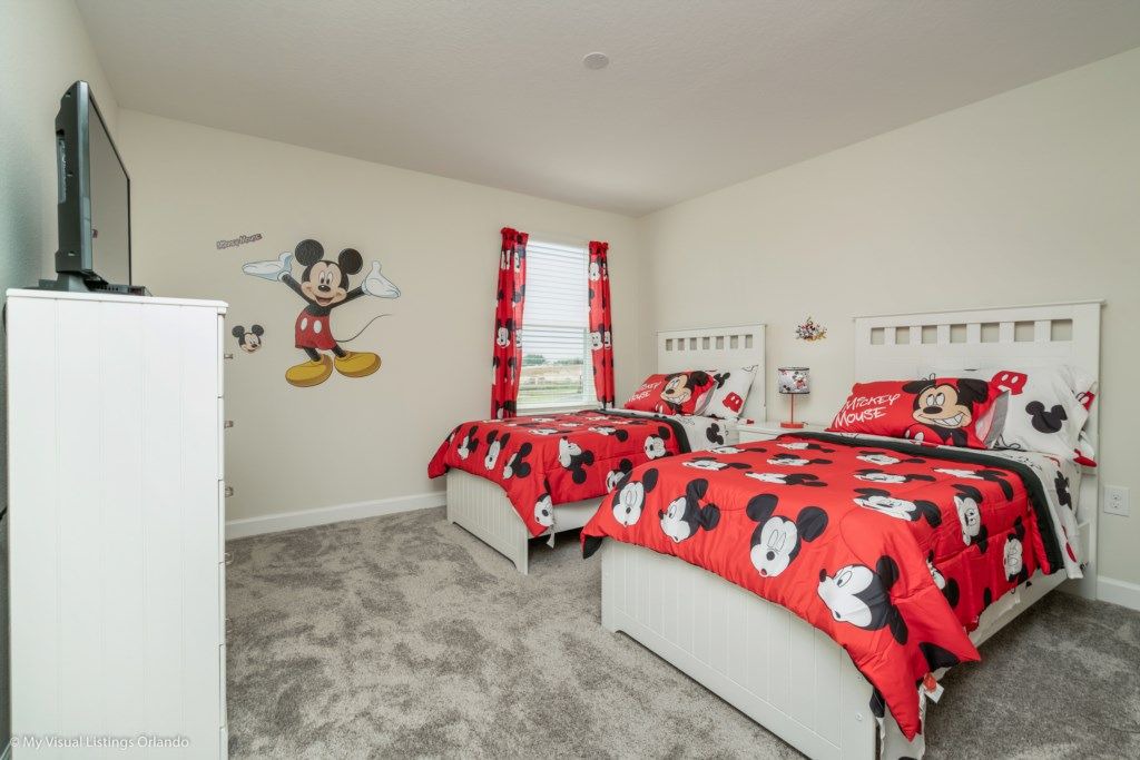 Photo of Bedroom in Bay Lake