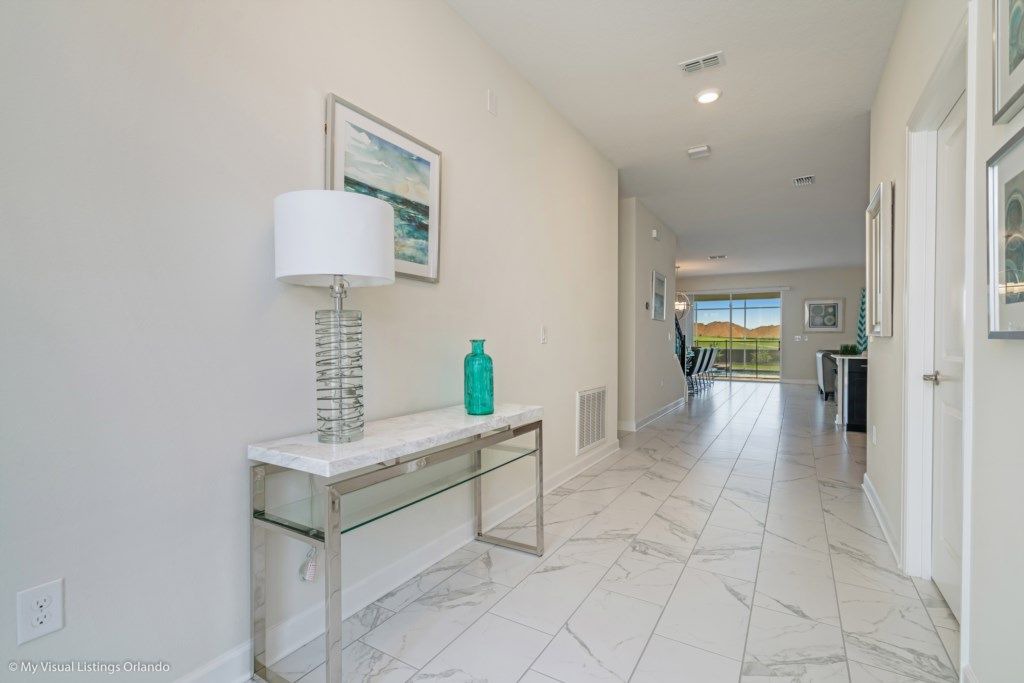 Photo of Livingroom in Bay Lake