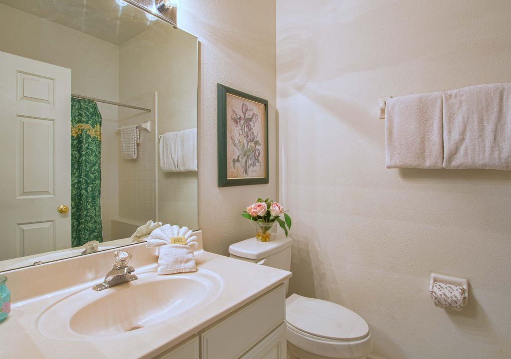 Photo of Bathroom in Esprit