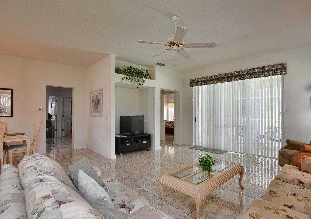Photo of Livingroom in Esprit