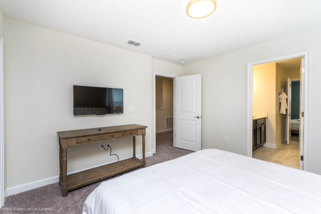 Photo of Bedroom in Sandy Ridge