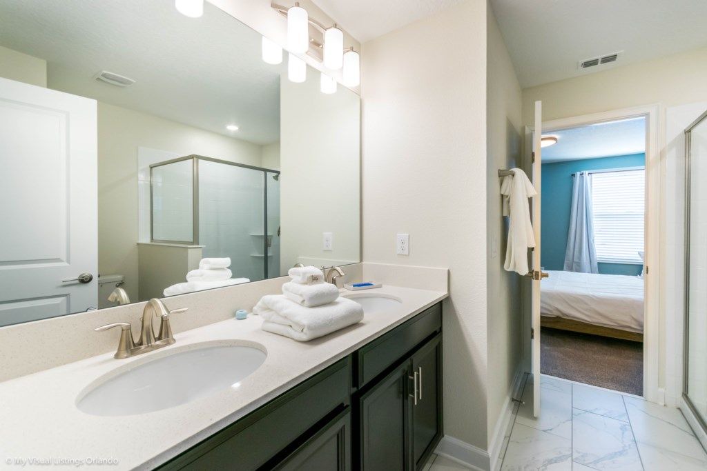 Photo of Bathroom in Sandy Ridge
