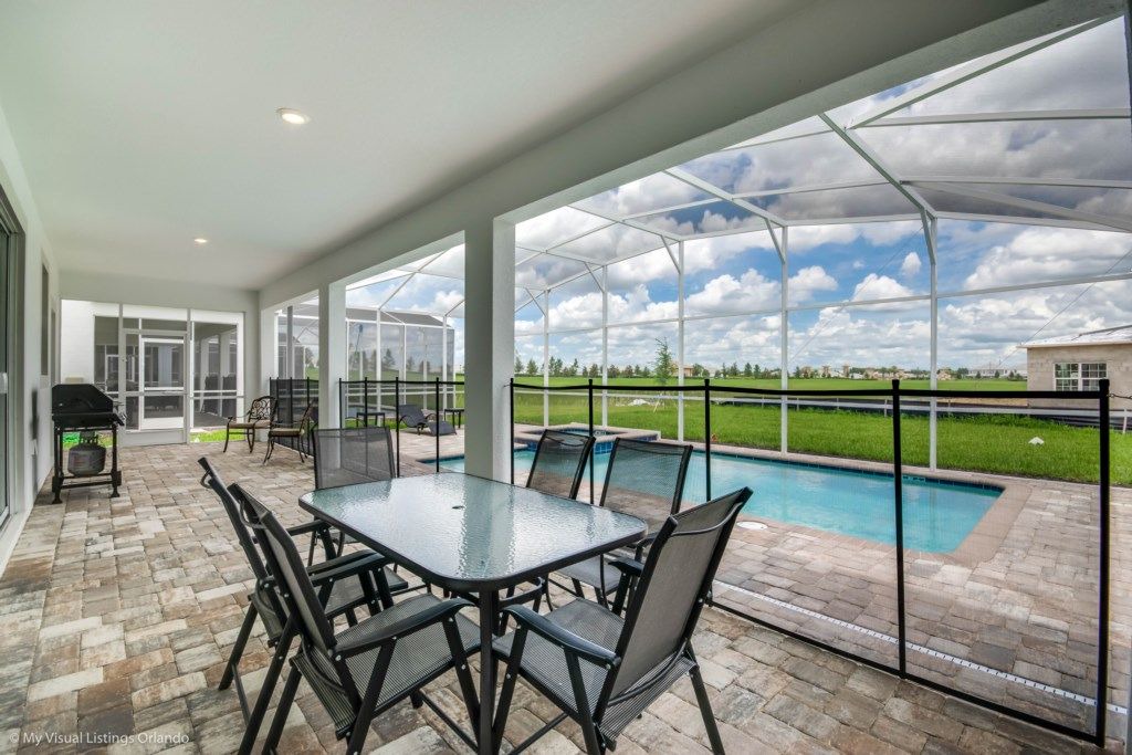Photo of Patio Balcony in Sandy Ridge