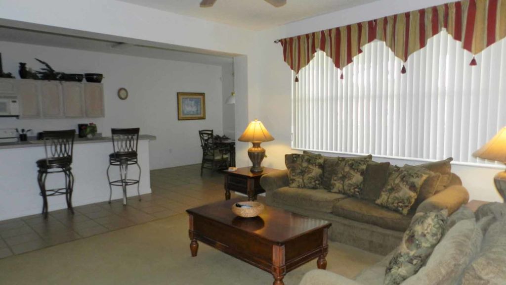 Photo of Livingroom in Windwood Bay