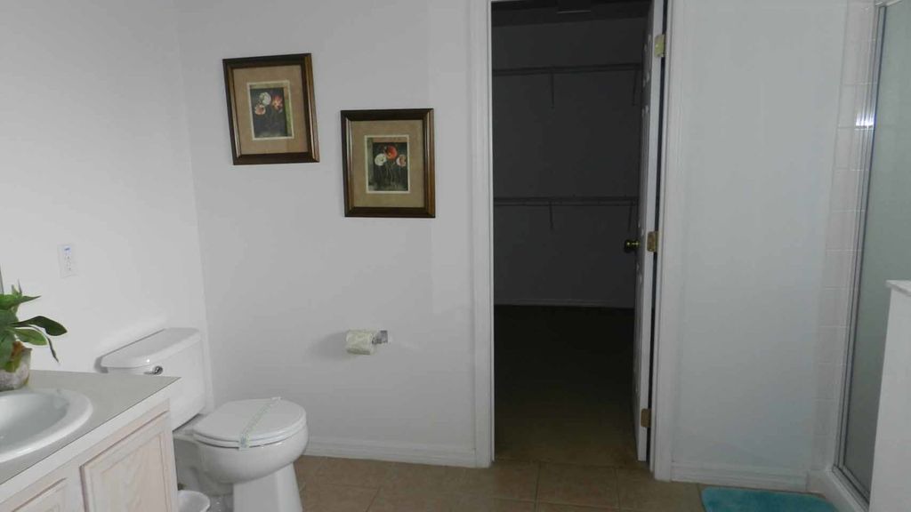 Photo of Bathroom in Windwood Bay