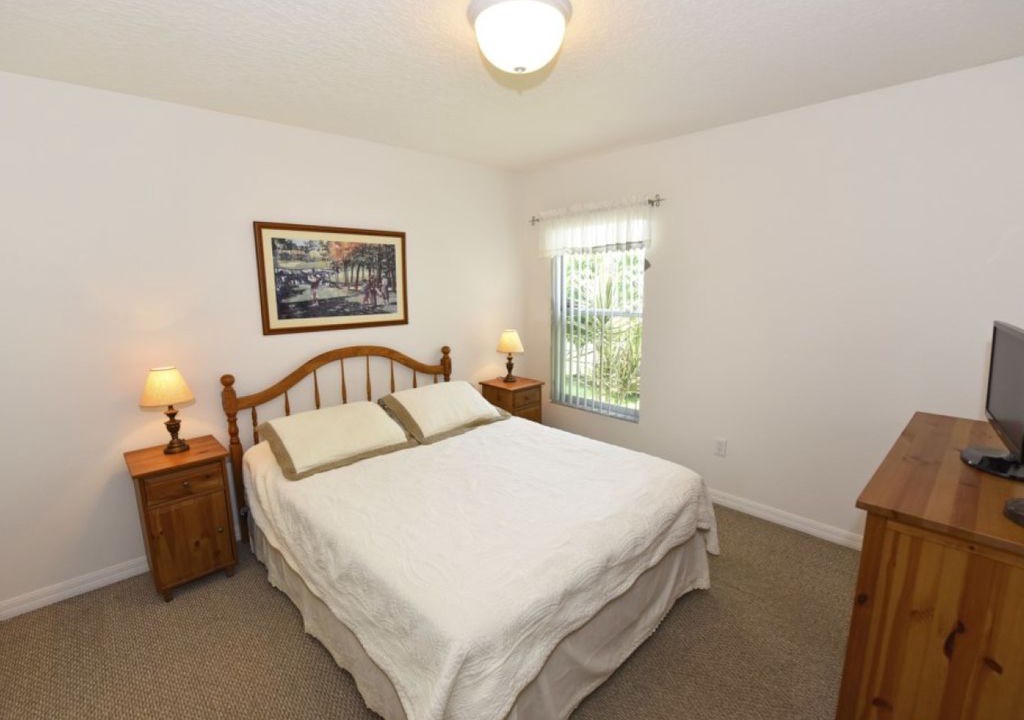 Photo of Bedroom in Buena Ventura Lakes