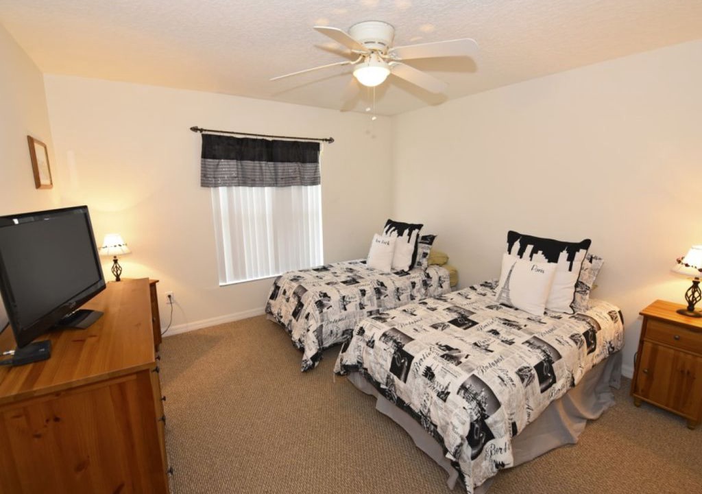 Photo of Bedroom in Buena Ventura Lakes