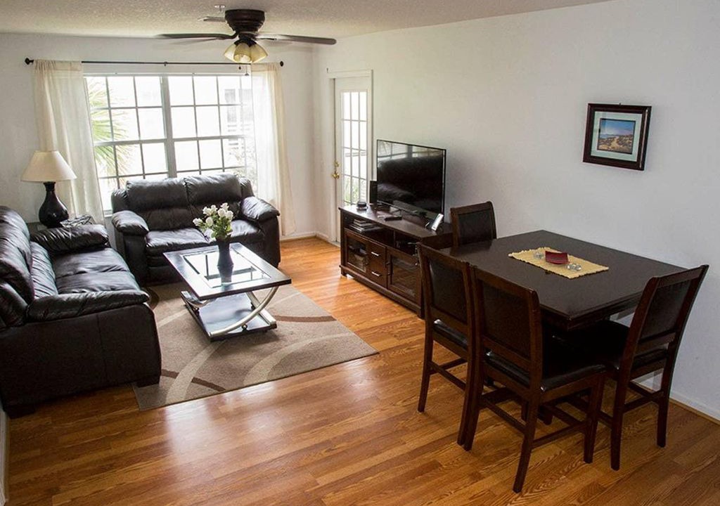 Photo of Livingroom in Ventura