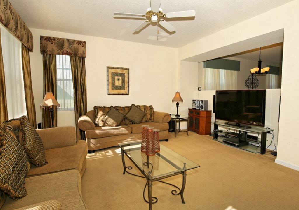 Photo of Livingroom in Windwood Bay