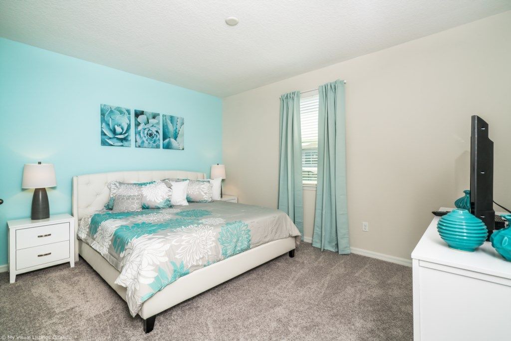 Photo of Bedroom in Buena Ventura Lakes
