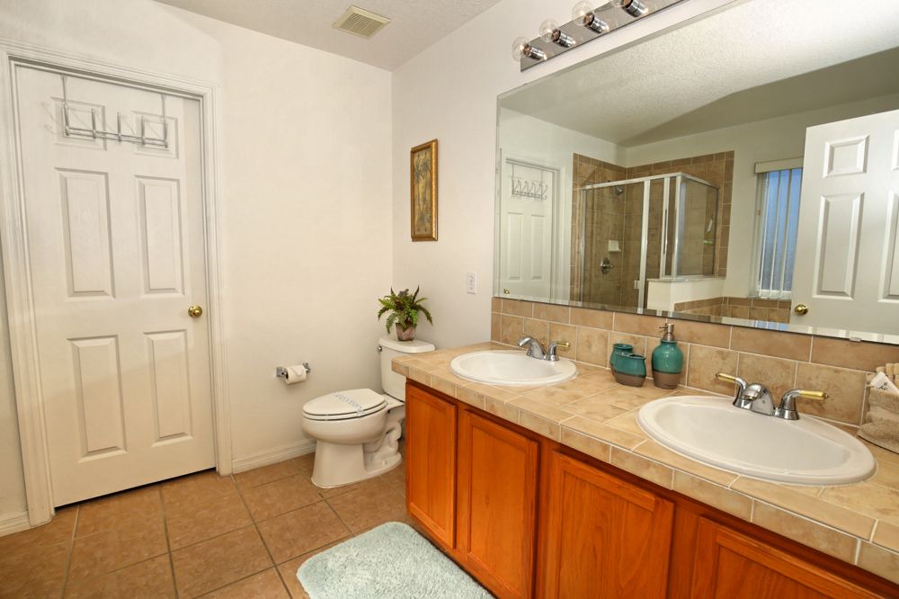 Photo of Bathroom in Windwood Bay