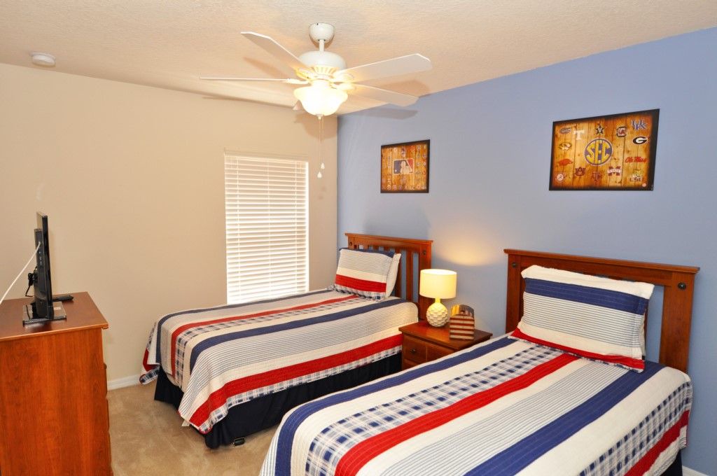 Photo of Bedroom in Watersong