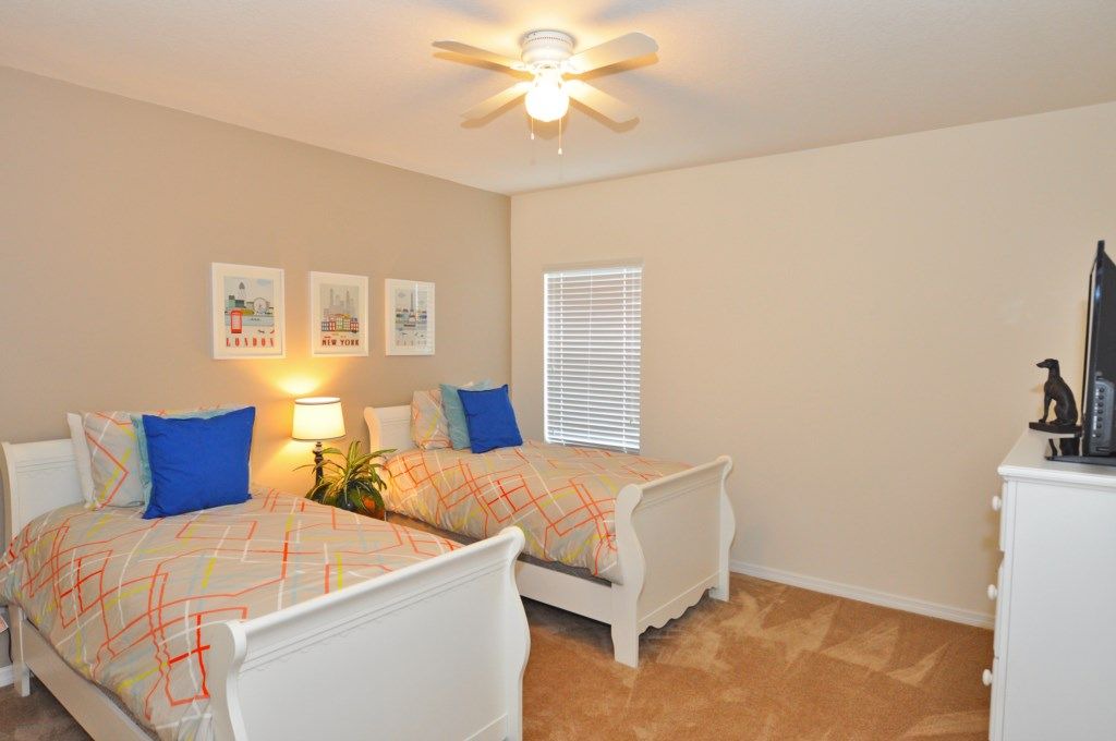 Photo of Livingroom in Watersong