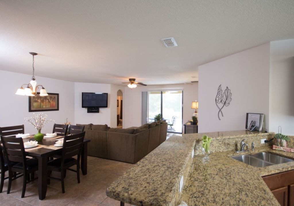 Photo of Livingroom in Cypress Pointe