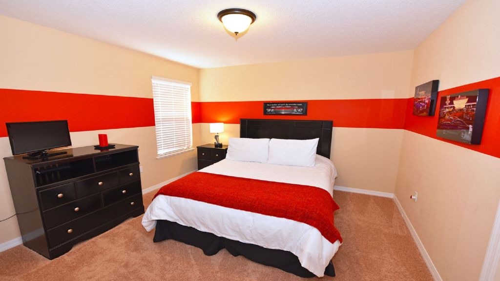 Photo of Bedroom in Cypress Pointe