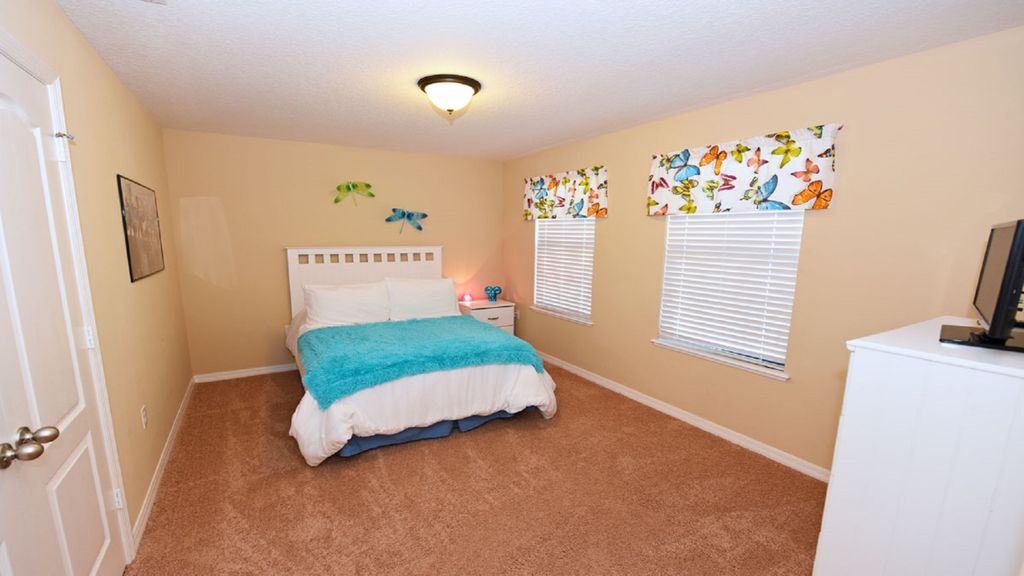 Photo of Bedroom in Cypress Pointe