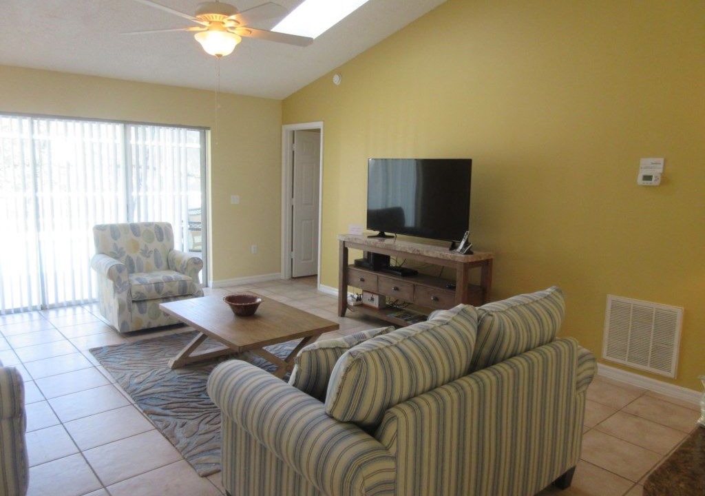 Photo of Livingroom in Sunridge Woods