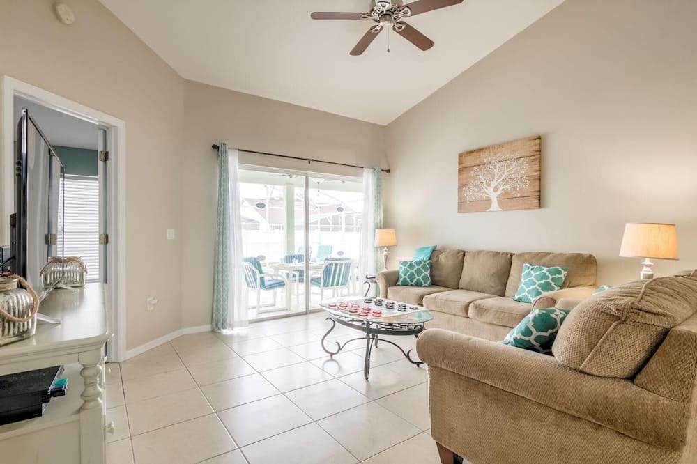 Photo of Livingroom in Clear Creek
