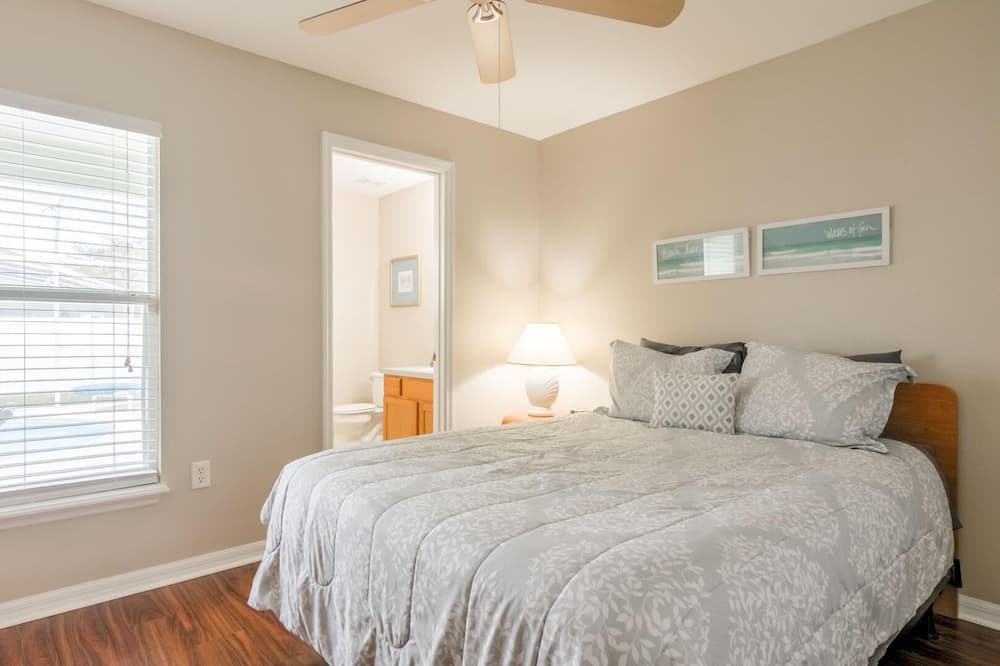 Photo of Bedroom in Clear Creek