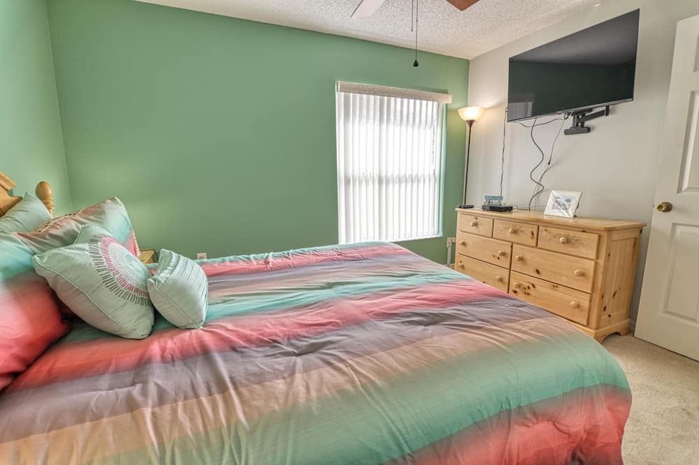 Photo of Bedroom in Sunridge Woods