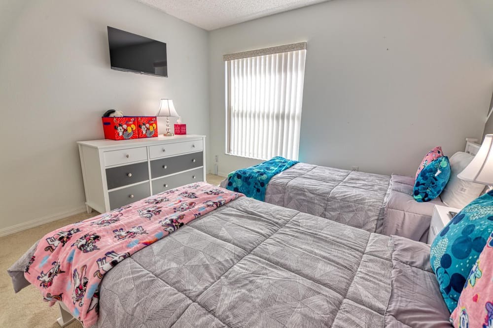 Photo of Bedroom in Sunridge Woods