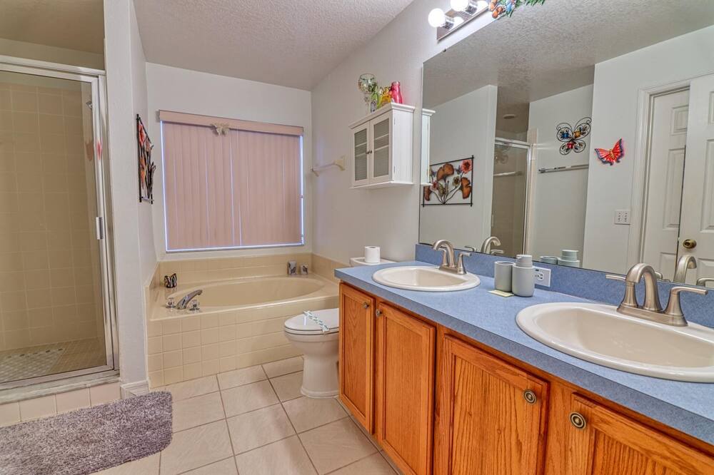 Photo of Bathroom in Sunridge Woods