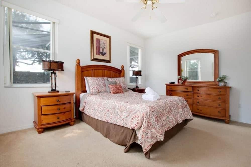 Photo of Bedroom in Windwood Bay
