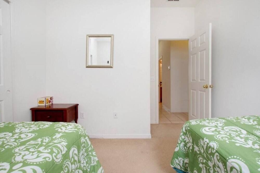 Photo of Bedroom in Windwood Bay