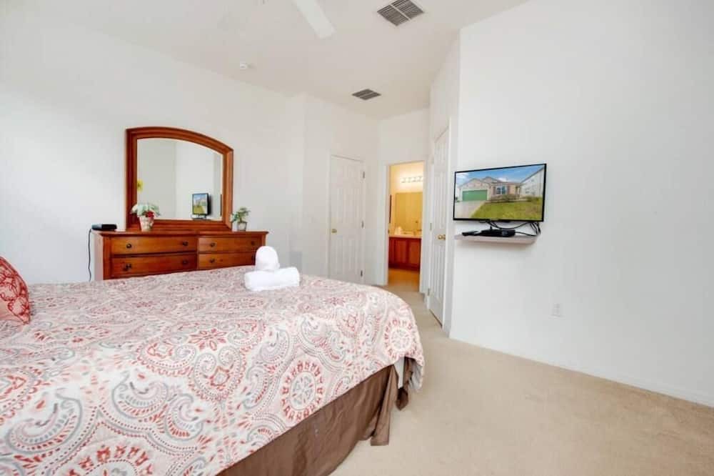 Photo of Bedroom in Windwood Bay