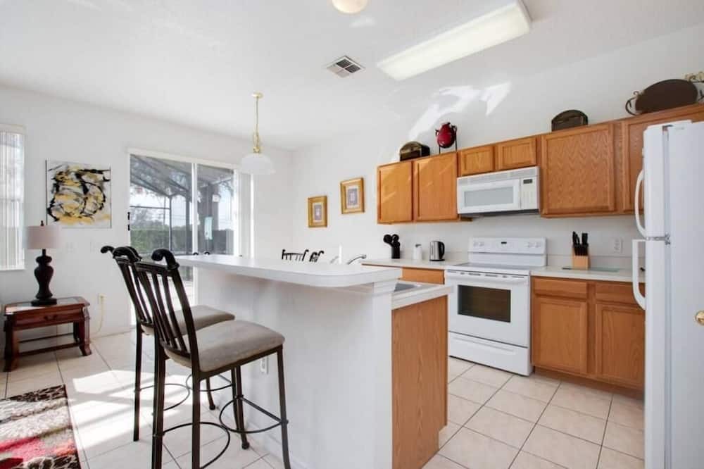 Photo of Kitchen in Windwood Bay