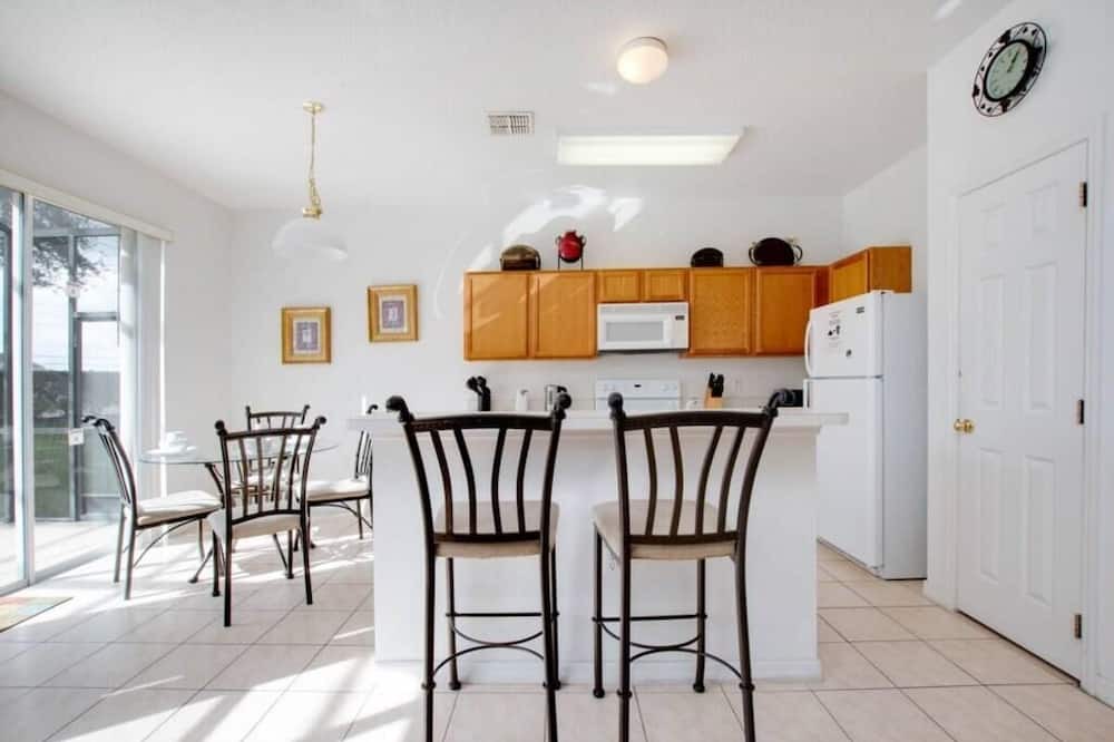Photo of Kitchen in Windwood Bay