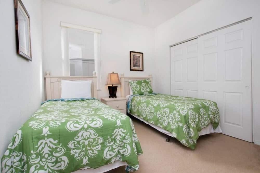 Photo of Bedroom in Windwood Bay